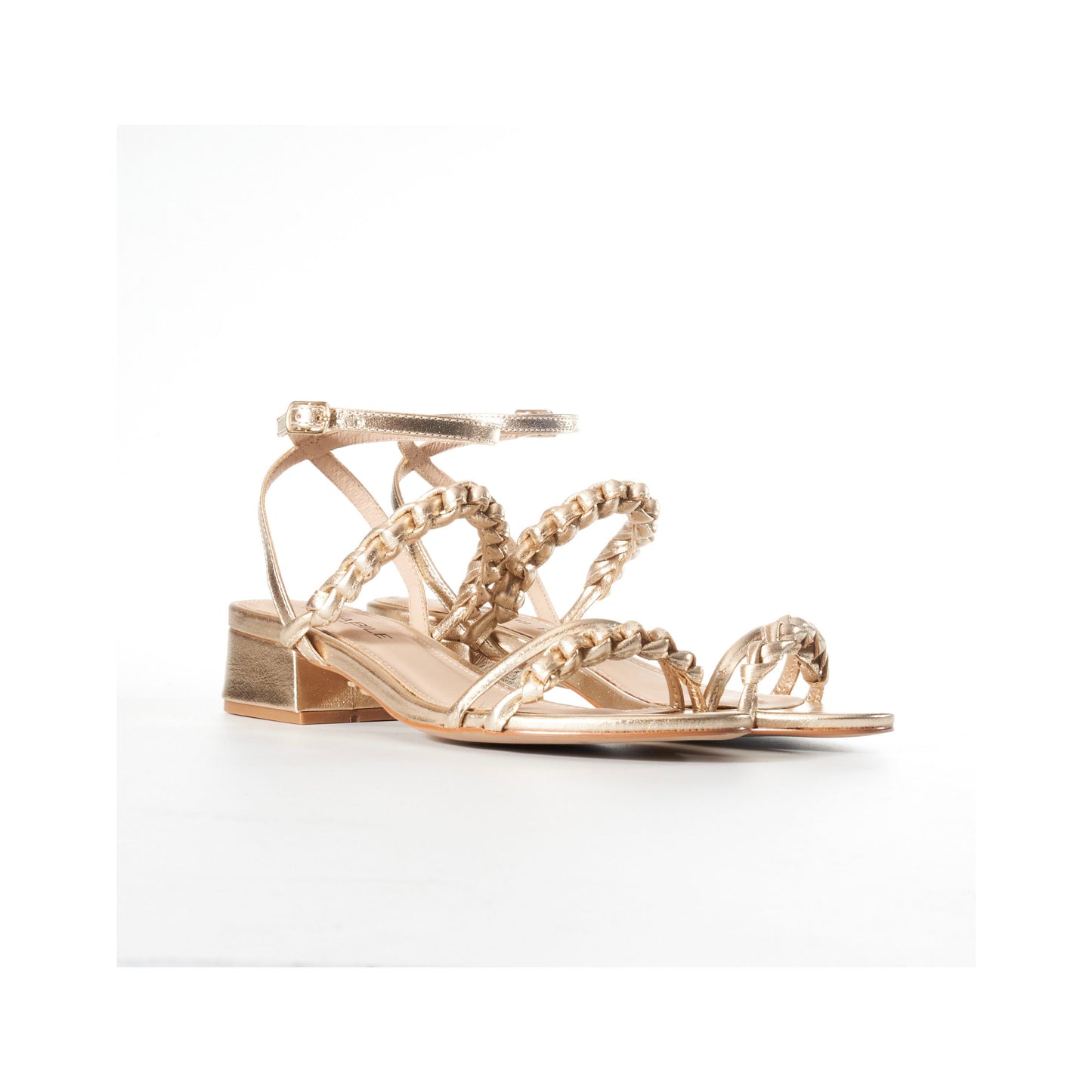 Cara Flat