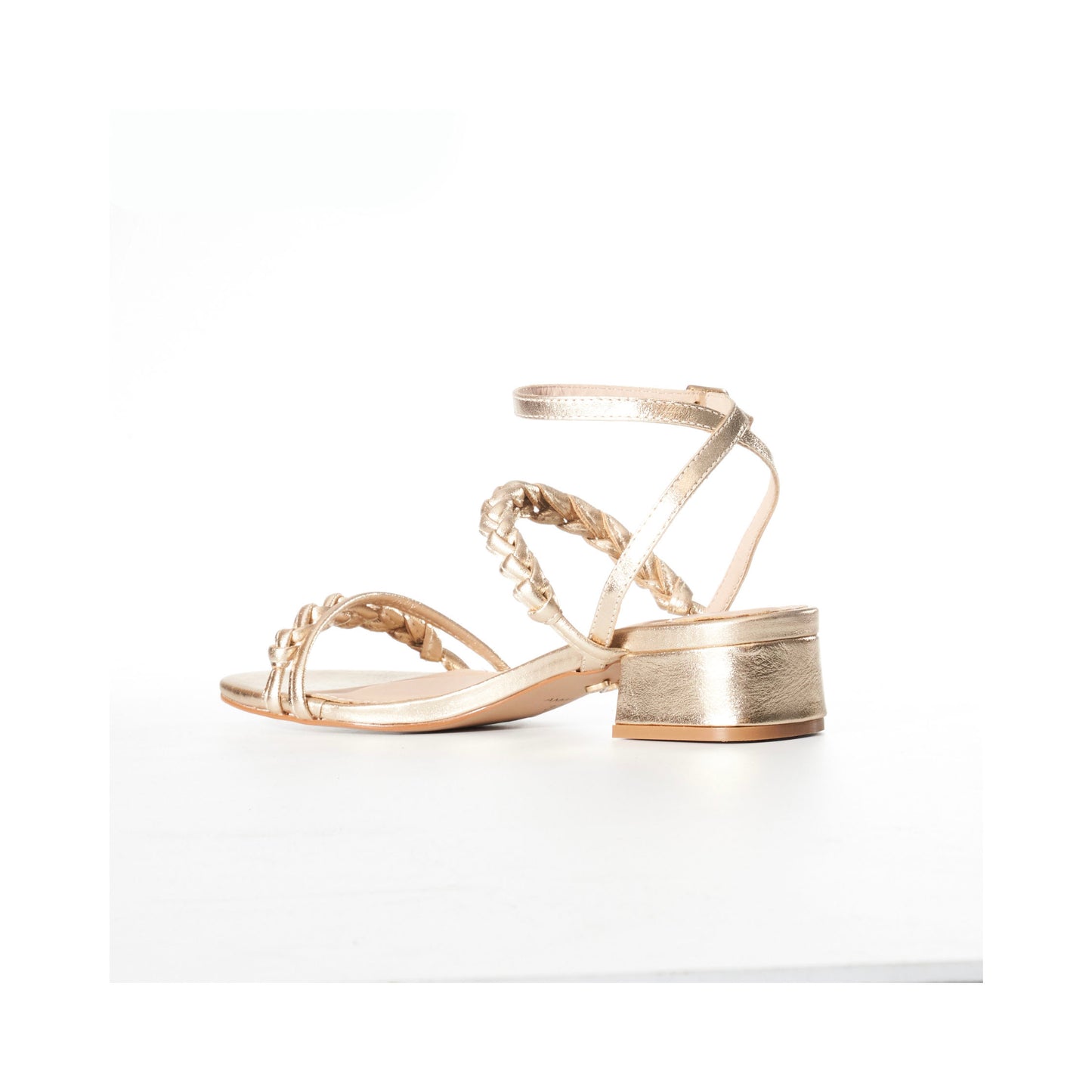 Cara Flat