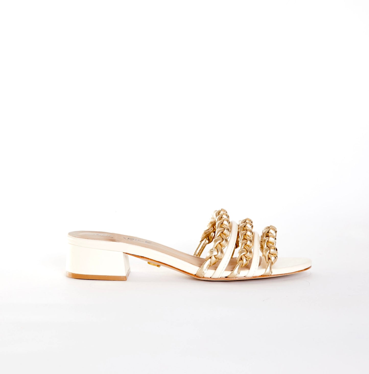 Cara Flat