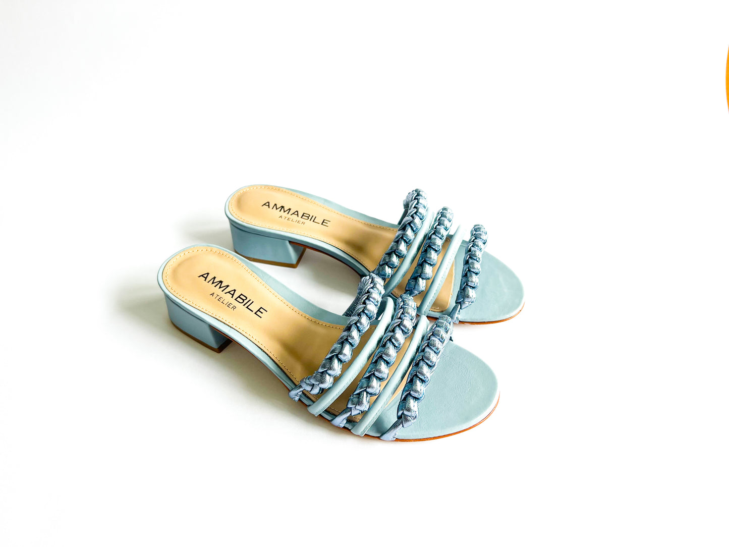 Cara Flat